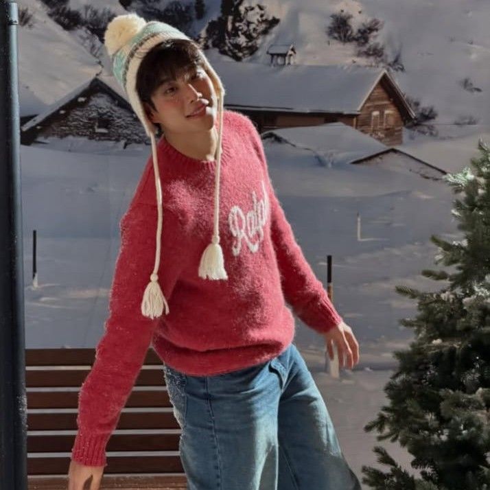 A moment captured by ASTRO's fan