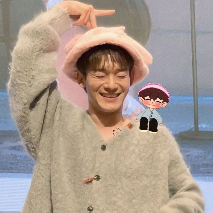 Recent activity shot of Chen (EXO)