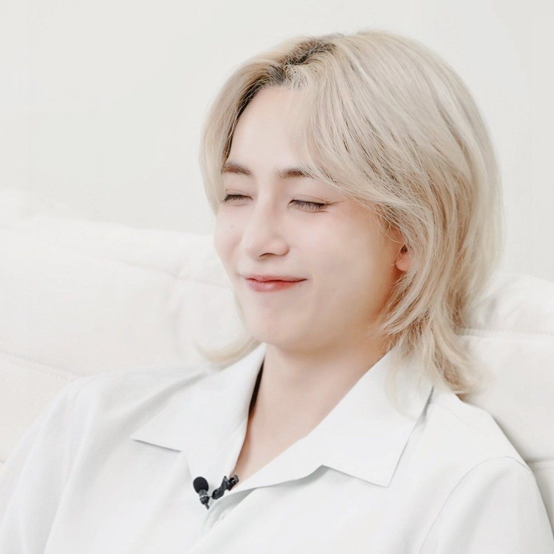 Behind-the-scenes cut of Jeonghan (SEVENTEEN)