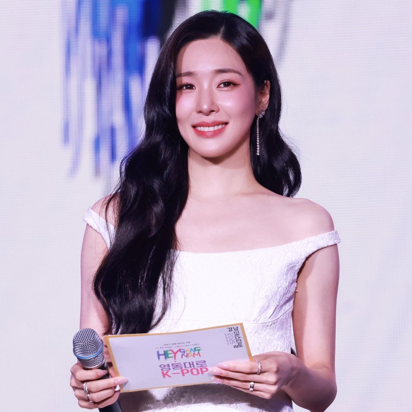 Tiffany Young (少女時代)的最新活動照片