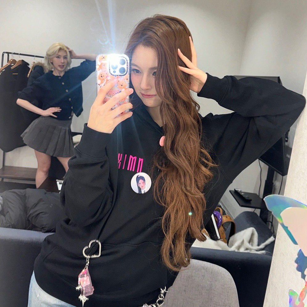 A moment captured by NMIXX's fan