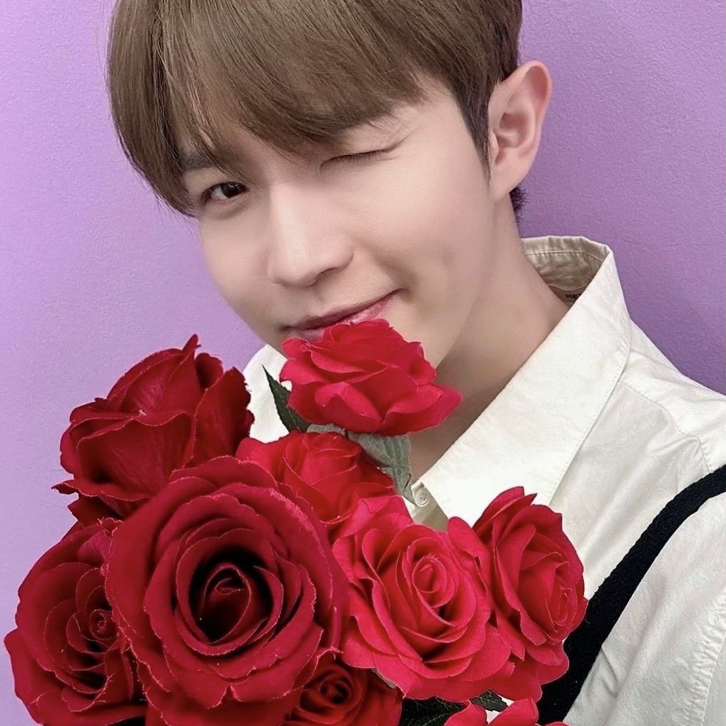 Recent activity shot of Kim Jaehwan