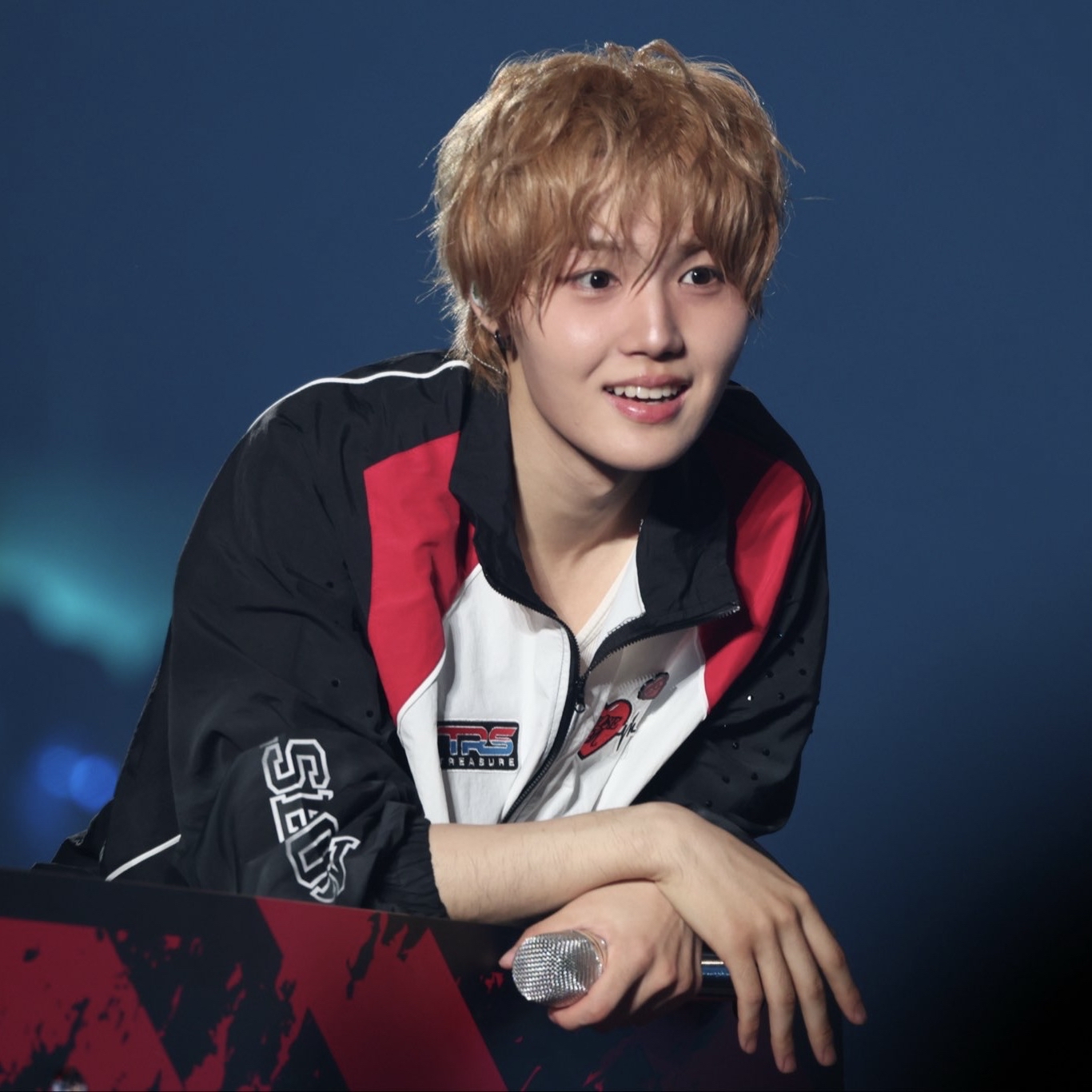 Behind-the-scenes cut of Doyoung (TREASURE)