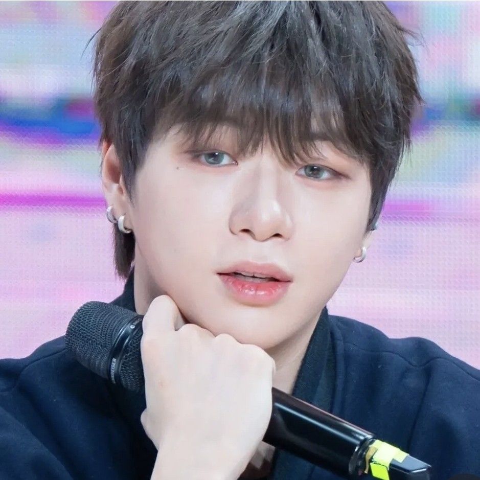 Behind-the-scenes cut of Kang Daniel