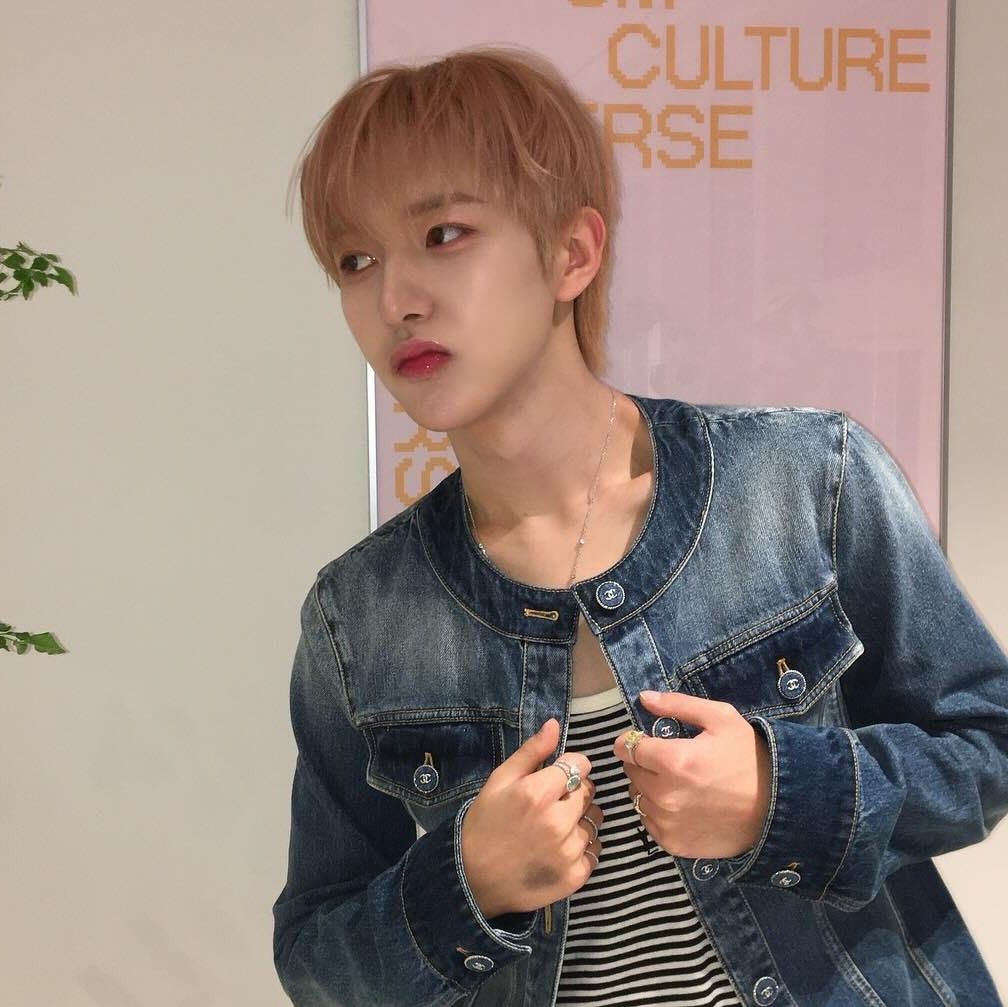 Recent activity shot of Renjun (NCT DREAM)