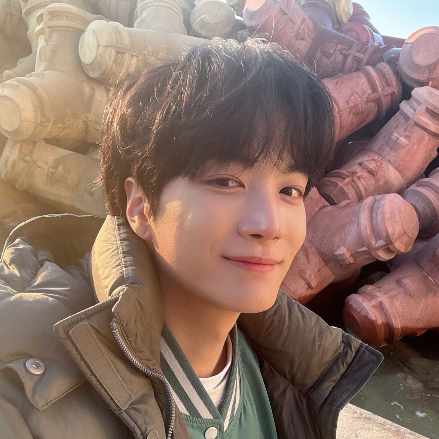 A moment captured by Kim Jonghyeon's fan