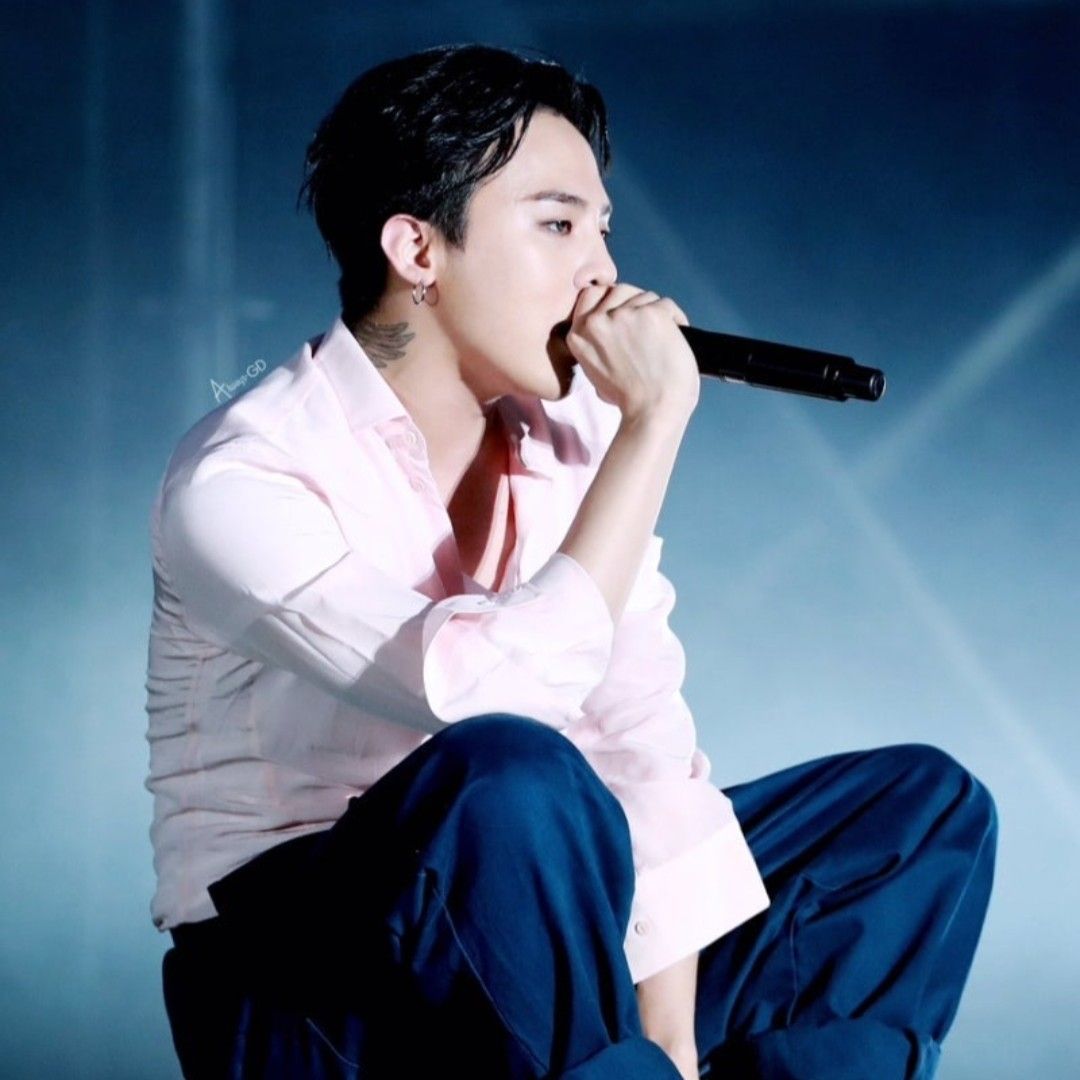 Recent activity shot of G-DRAGON (BIGBANG)