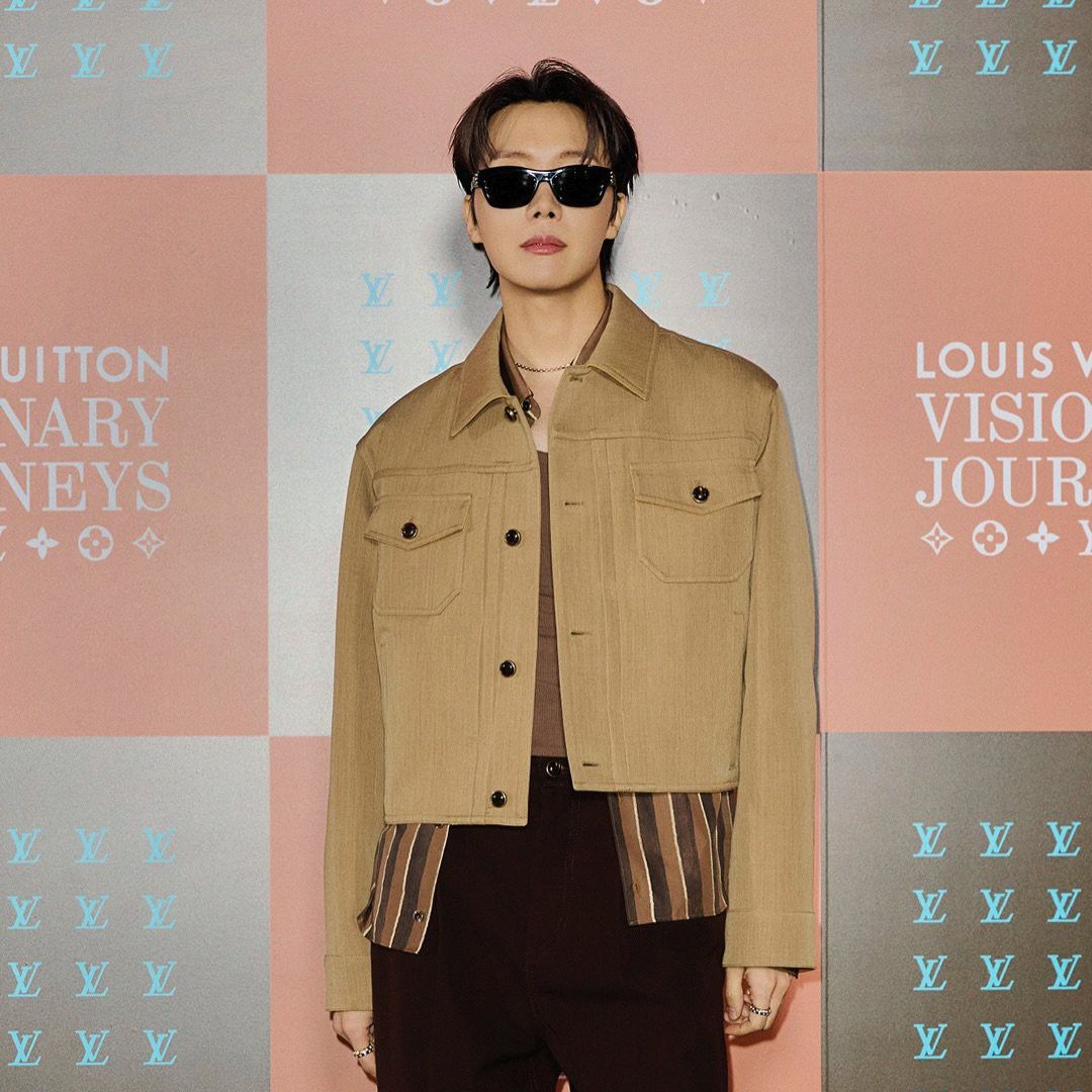 제이홉 (방탄소년단)의 최신 사진