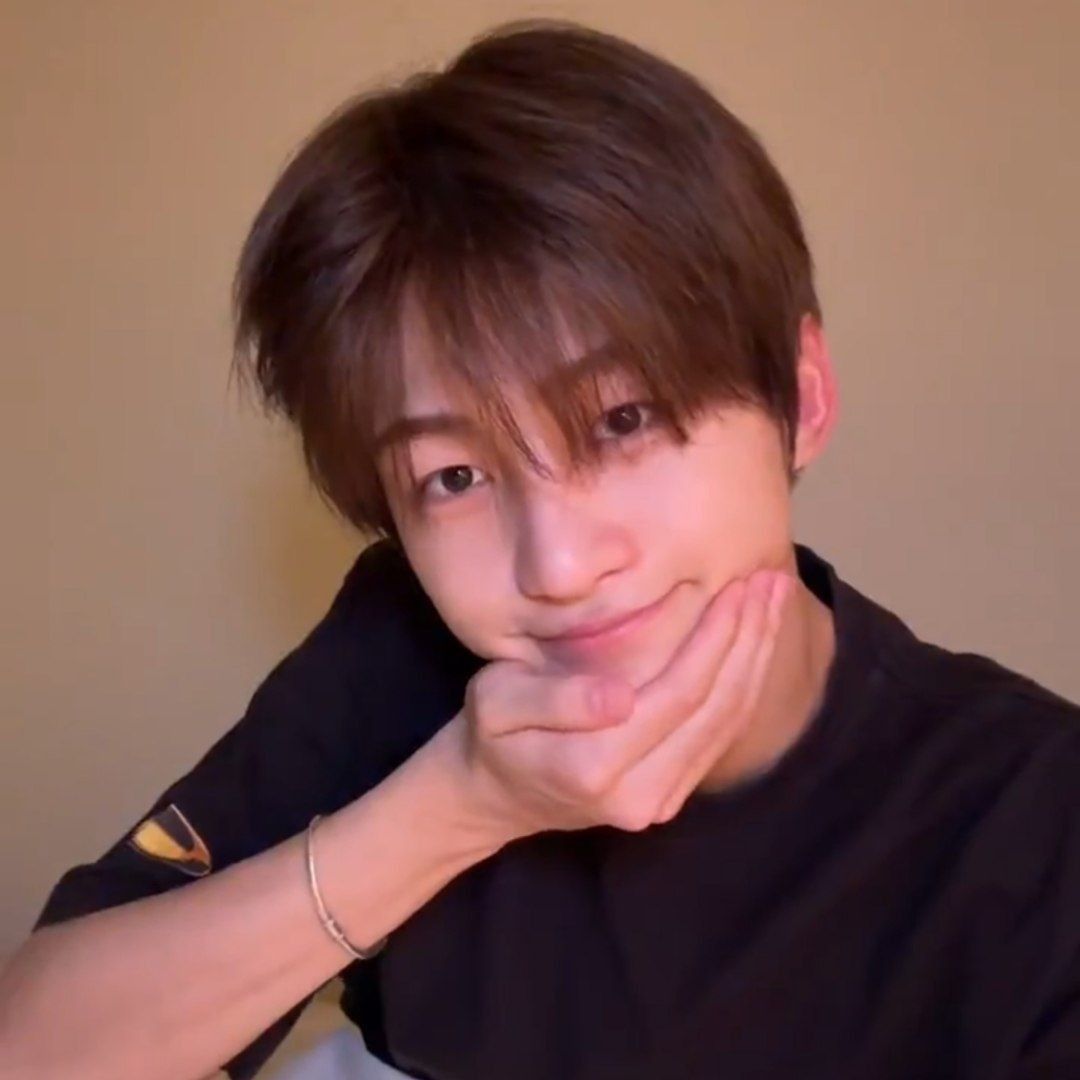 Recent activity shot of Jihoon (TWS)