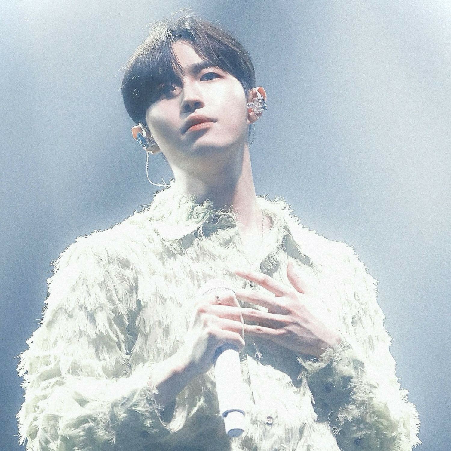 Momen yang diabadikan oleh penggemar Kim Jaehwan