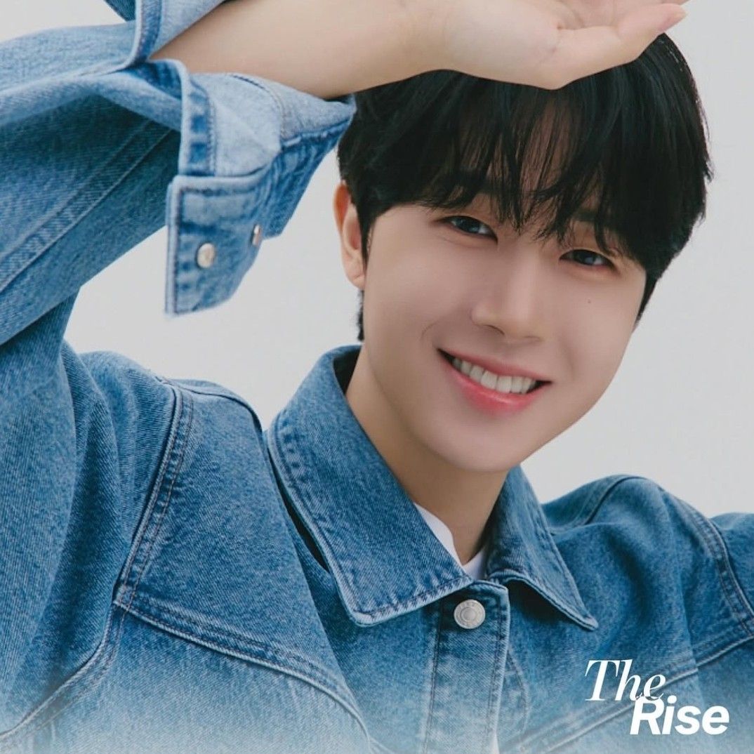 Latest photo of Kim Donghyun (GoldenChild)