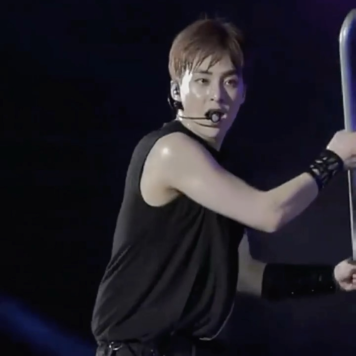 A moment captured by Xiumin (EXO)'s fan
