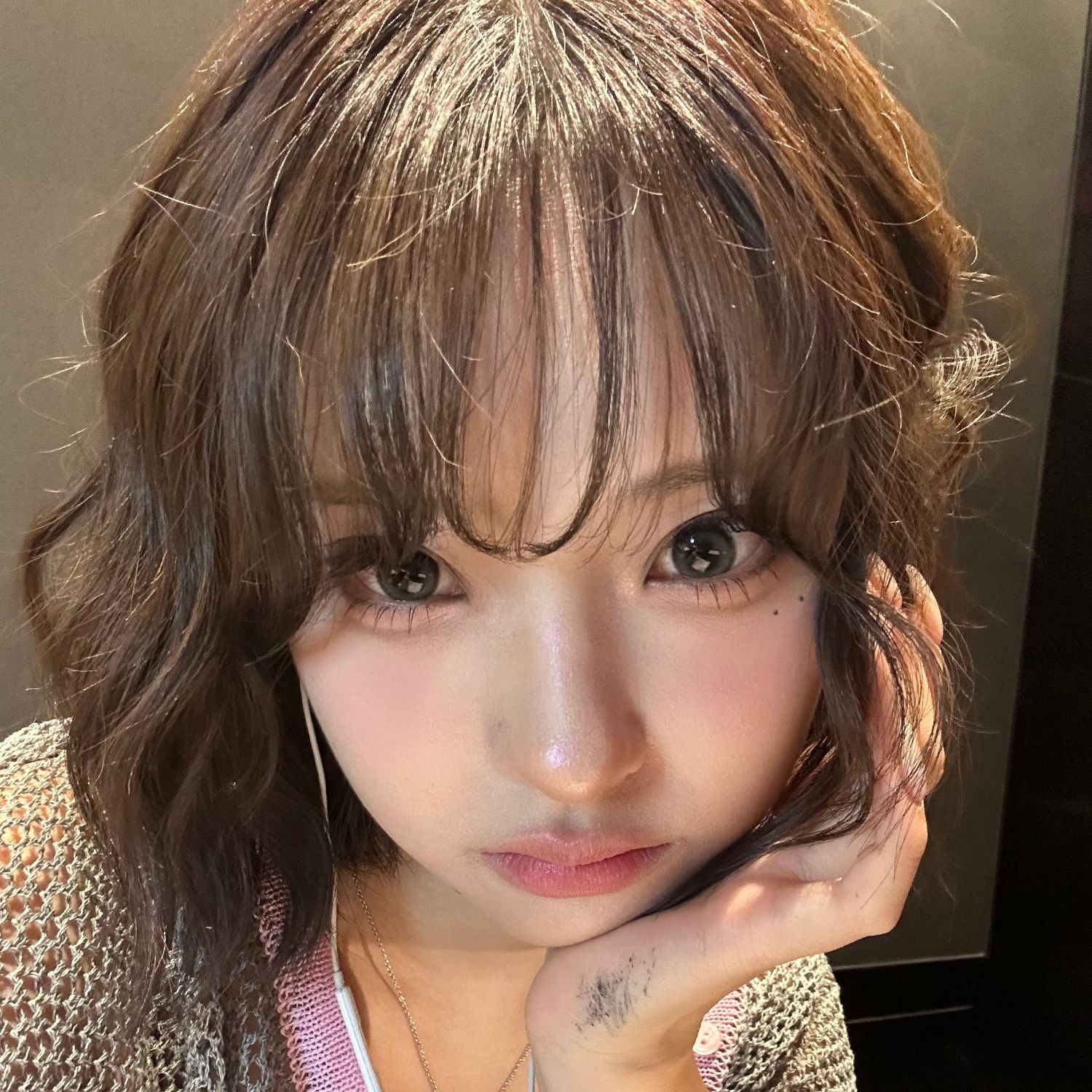Behind-the-scenes cut of Nagomi (MADEIN)