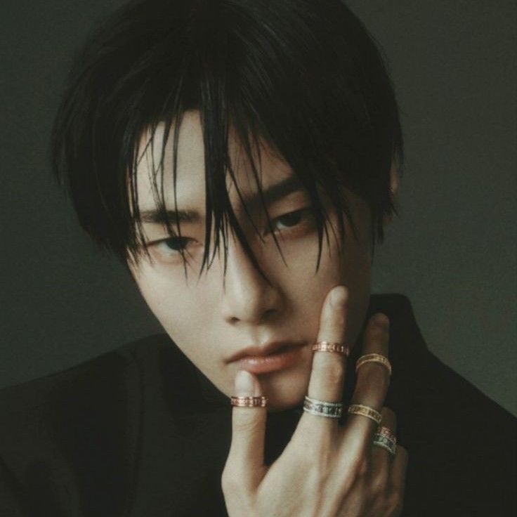 Behind-the-scenes cut of I.N (Stray Kids)