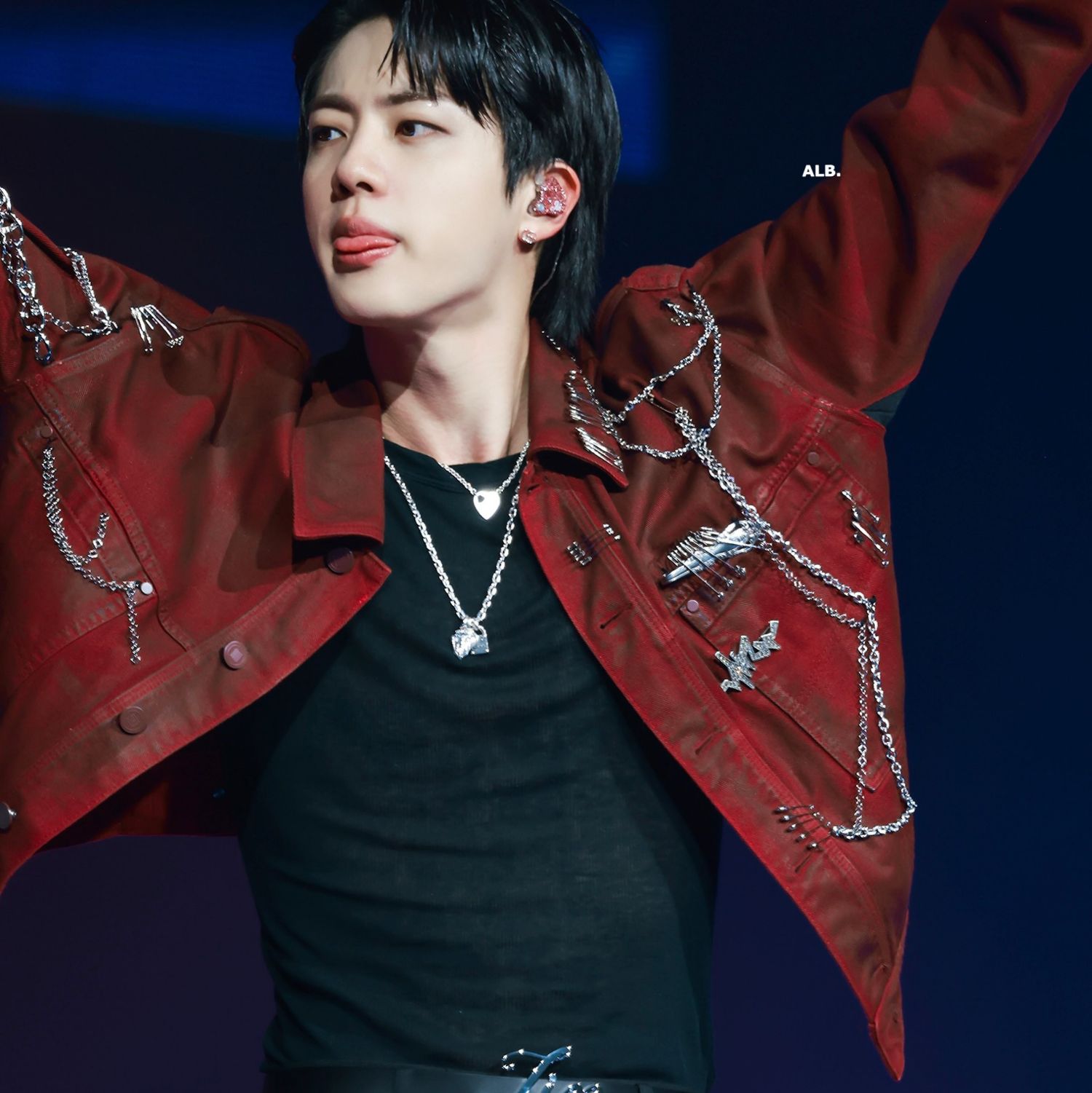 진 (방탄소년단) 최근 활동샷