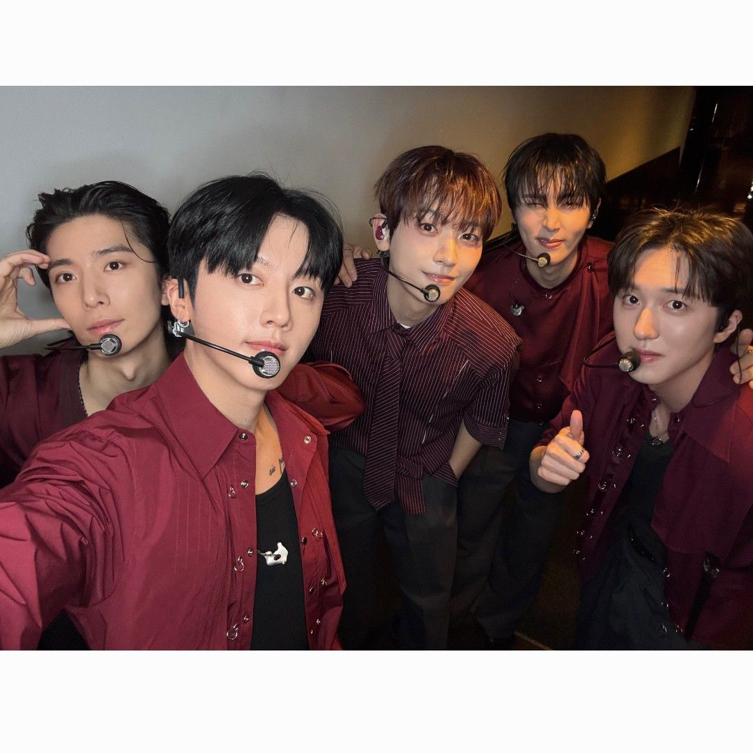 Foto aktivitas terbaru SF9