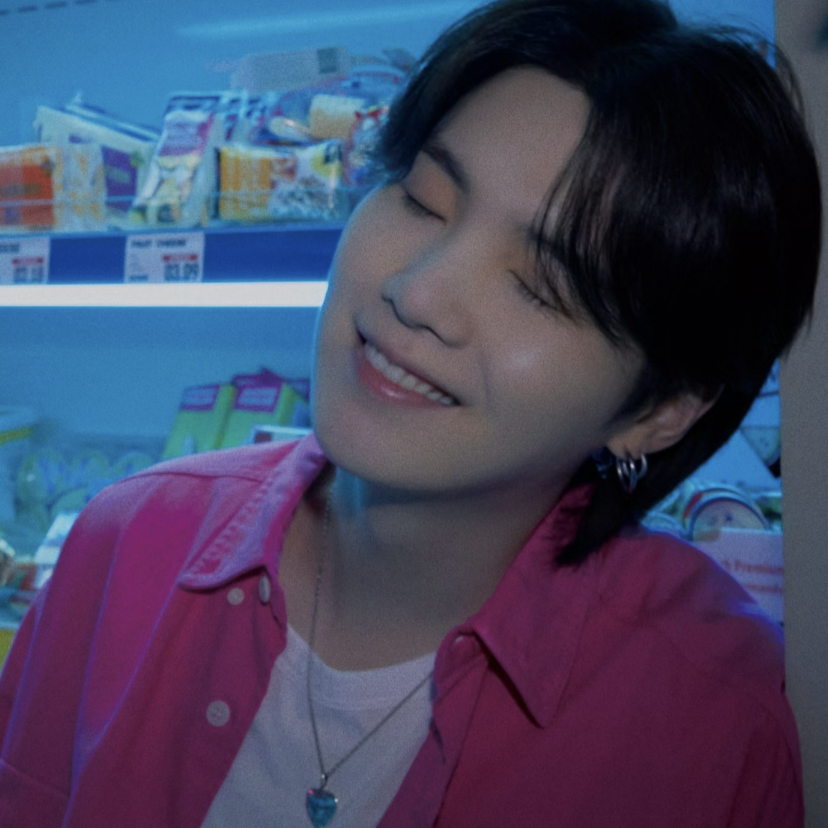 Latest photo of SUGA (BTS)