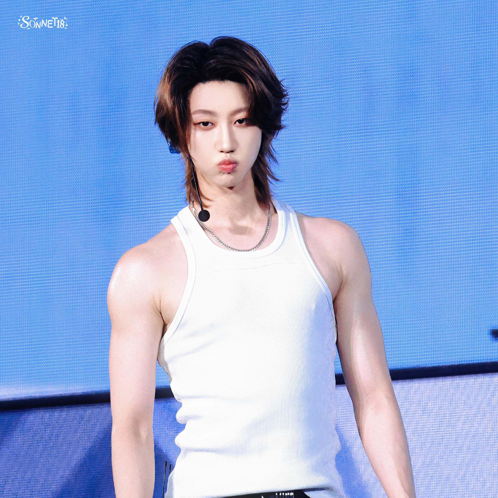 Behind-the-scenes cut of The 8 (SEVENTEEN)