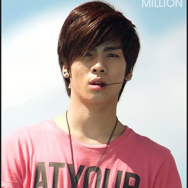 Latest photo of Jonghyun (SHINee)