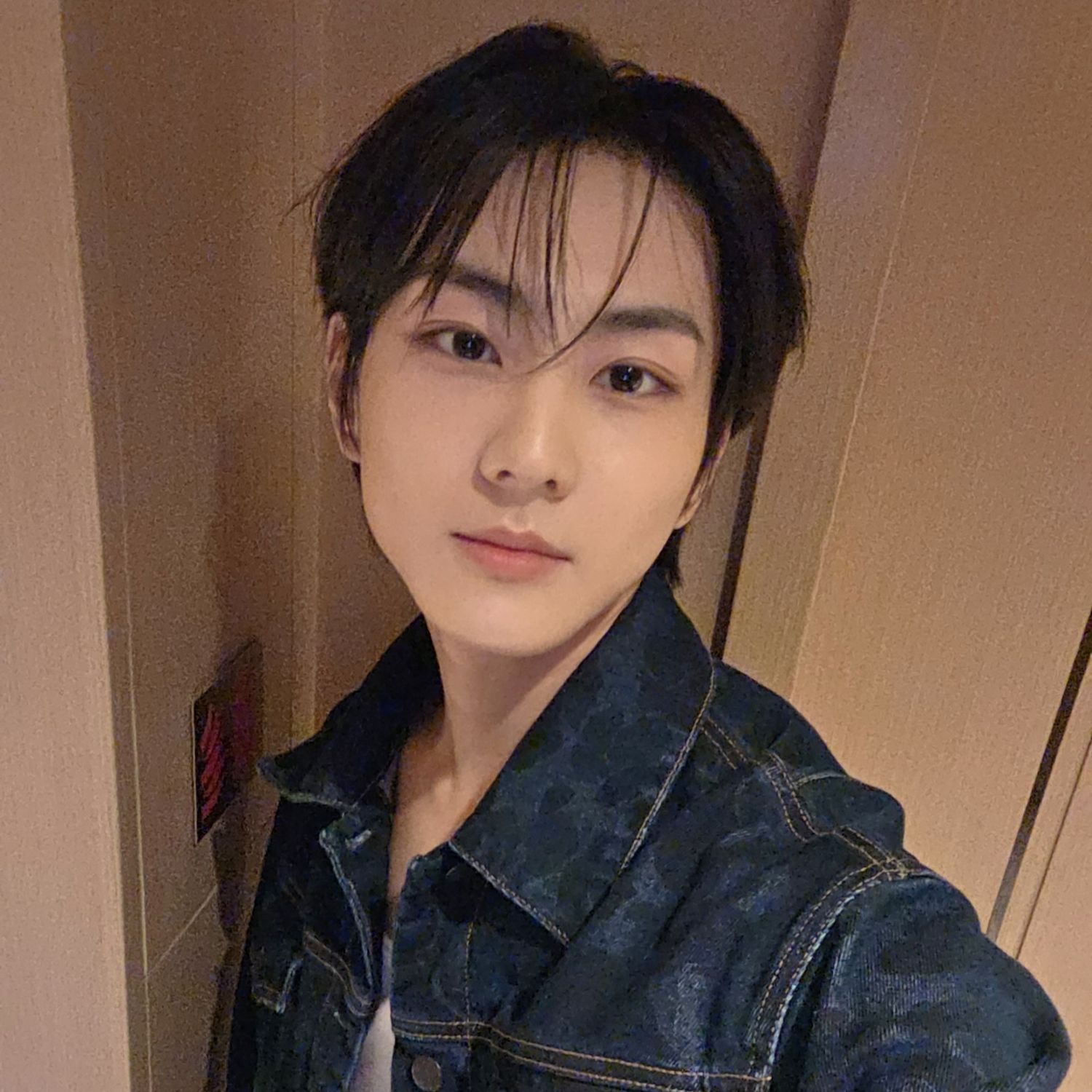 Recent activity shot of Jungwon (ENHYPEN)