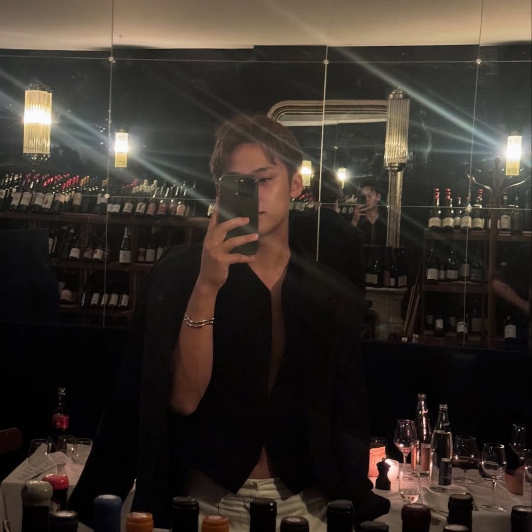 Latest photo of Mingyu (SEVENTEEN)