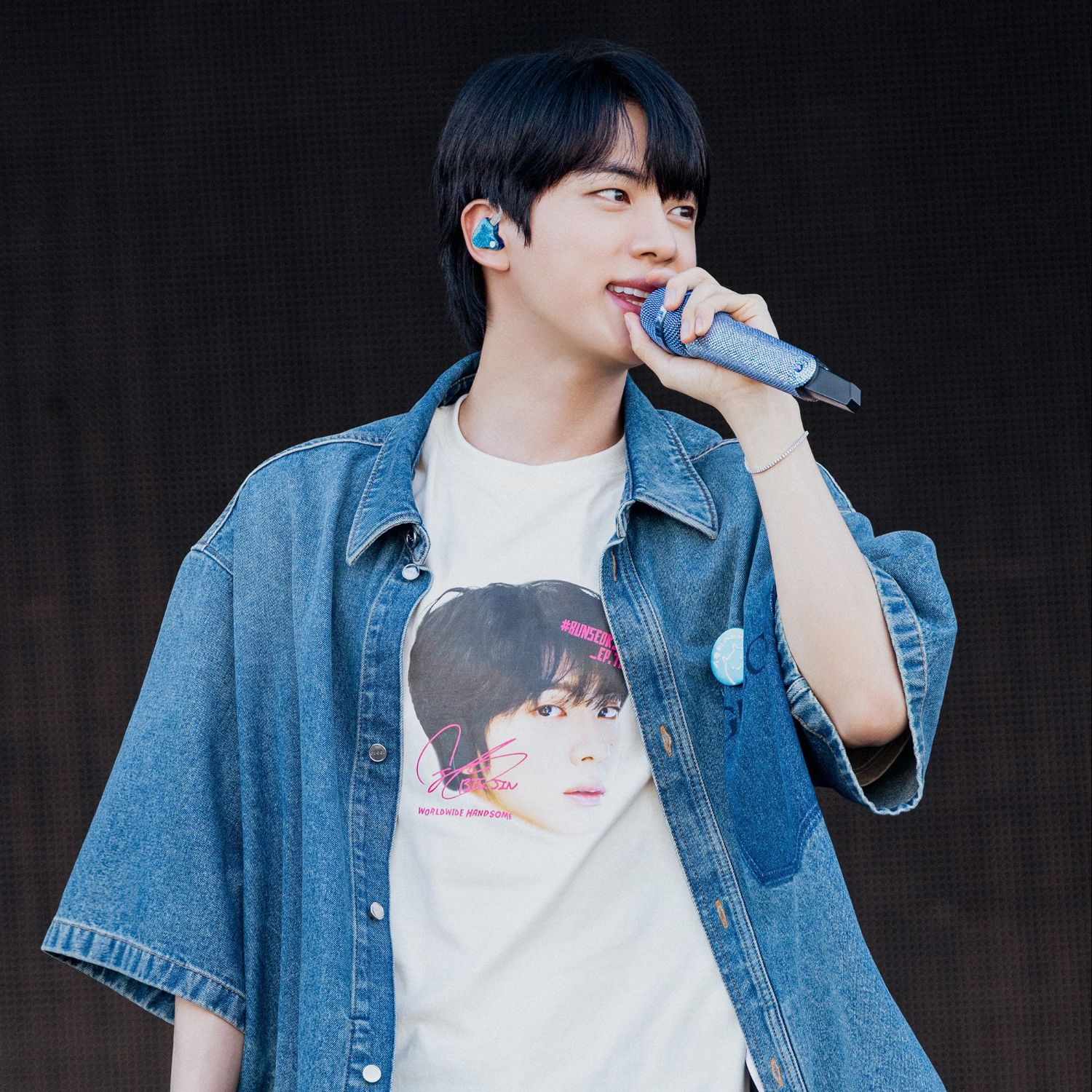 Behind-the-scenes cut of Jin (BTS)