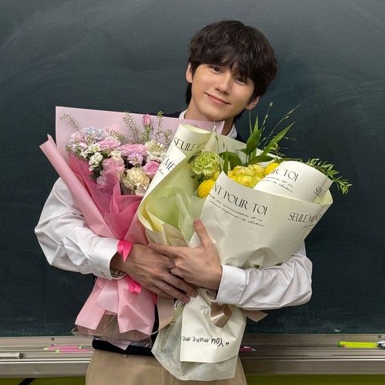 옹성우 최근 활동샷