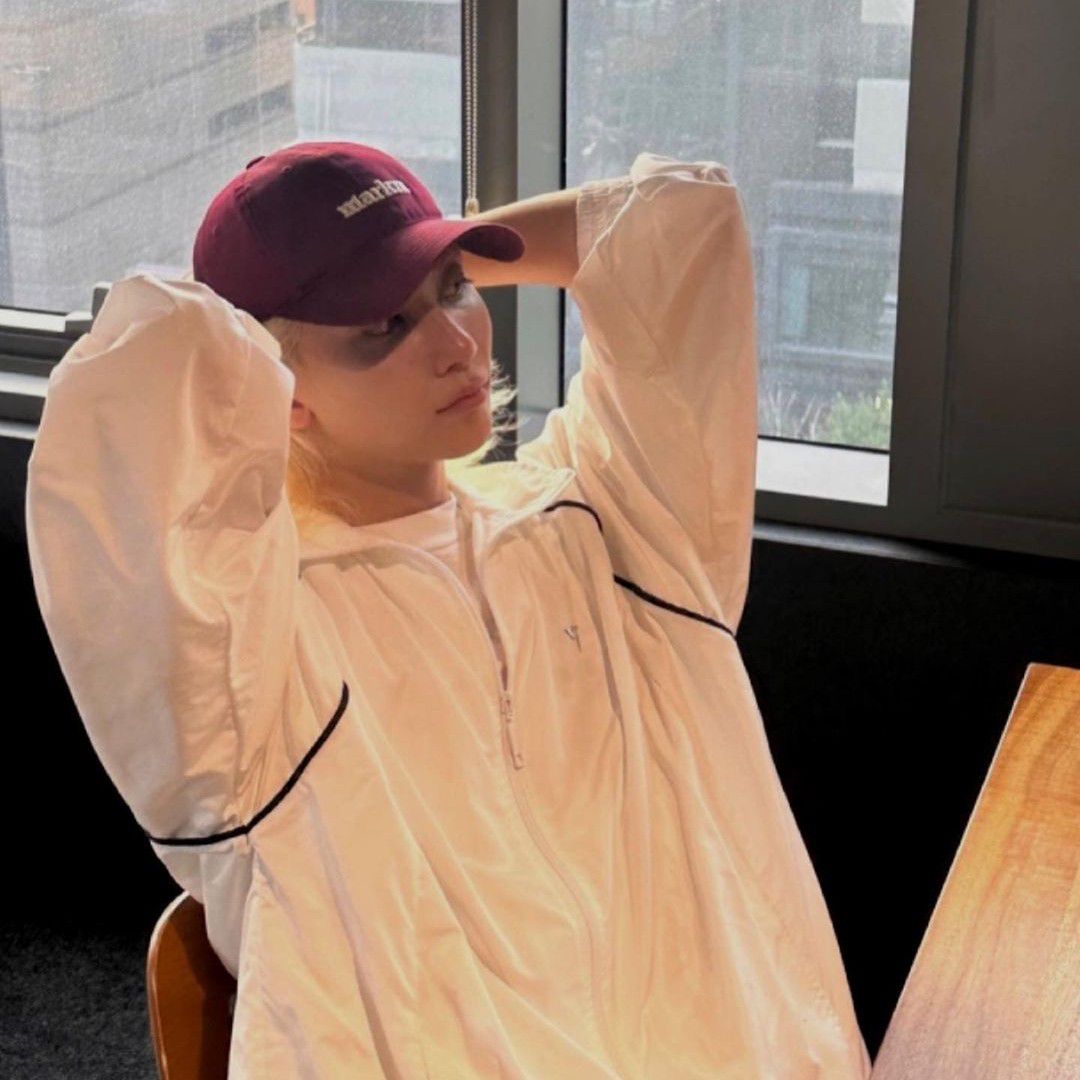 A moment captured by Jeonghan (SEVENTEEN)'s fan