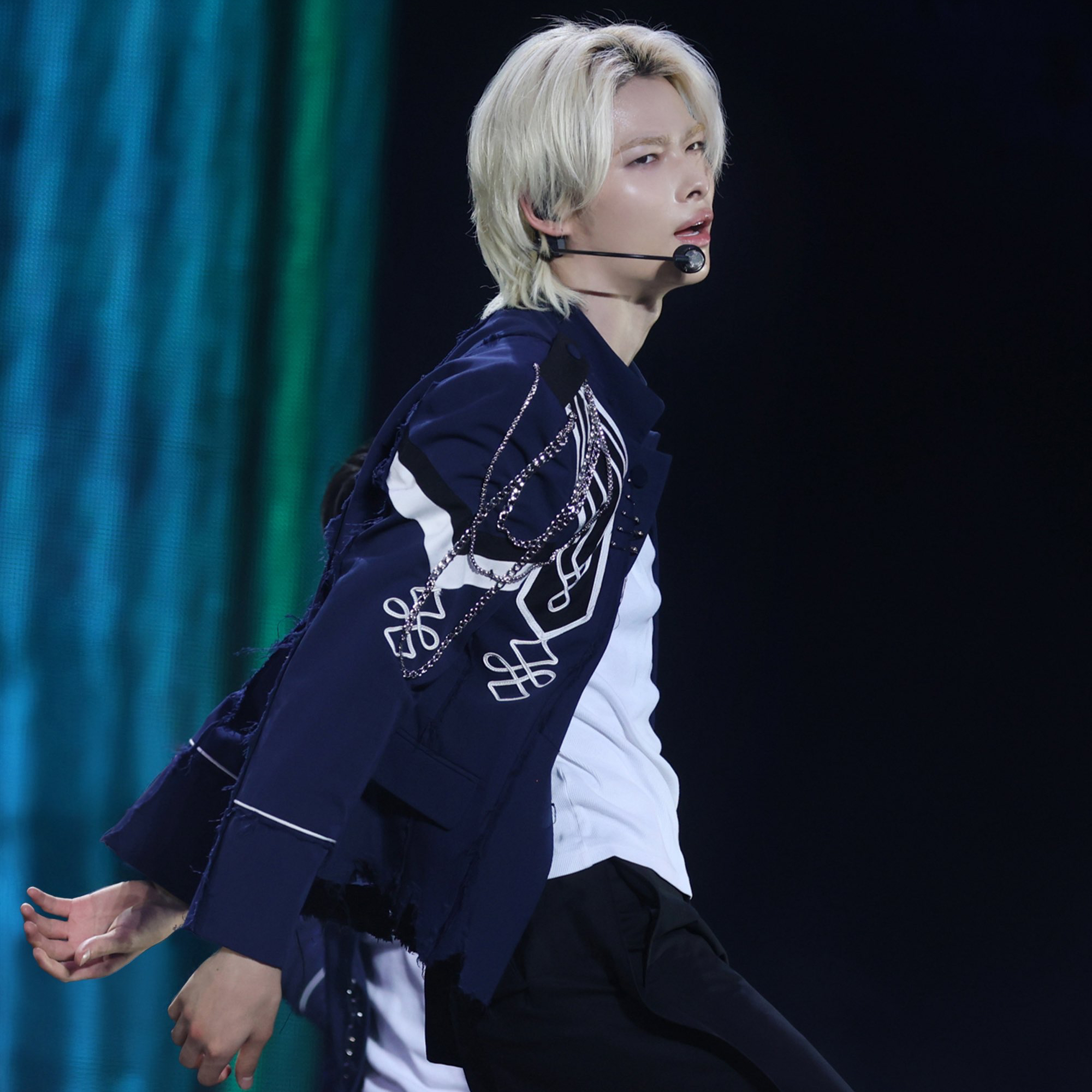 Foto aktivitas terbaru NI-KI (ENHYPEN)