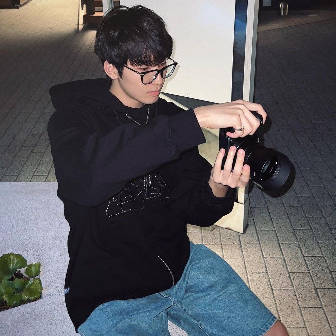 Recent activity shot of Wonwoo (SEVENTEEN)