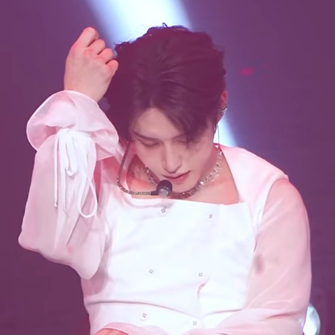 Recent activity shot of Kim Jiwoong (ZEROBASEONE)