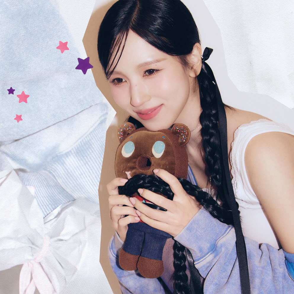 Behind-the-scenes cut of Mina (TWICE)