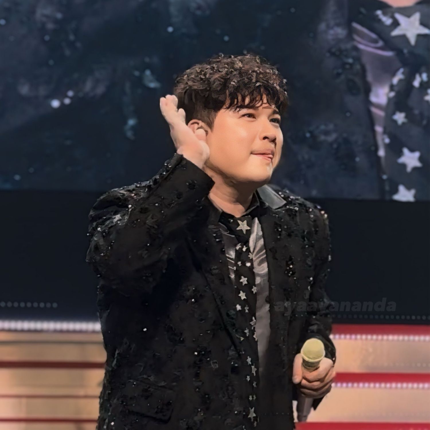 A moment captured by Shindong (Super Junior)'s fan