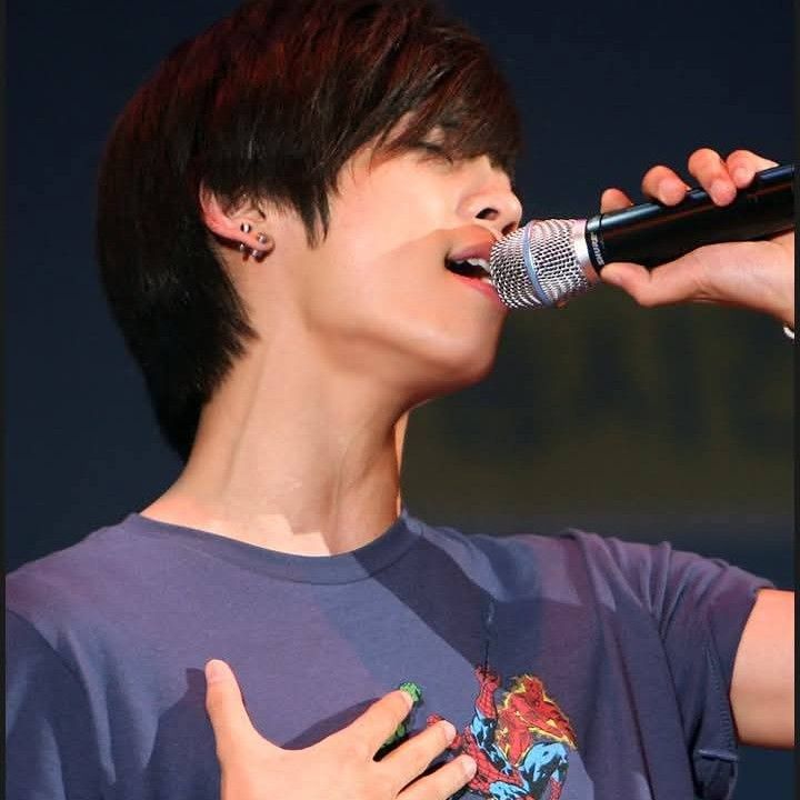 A moment captured by Jonghyun (SHINee)'s fan