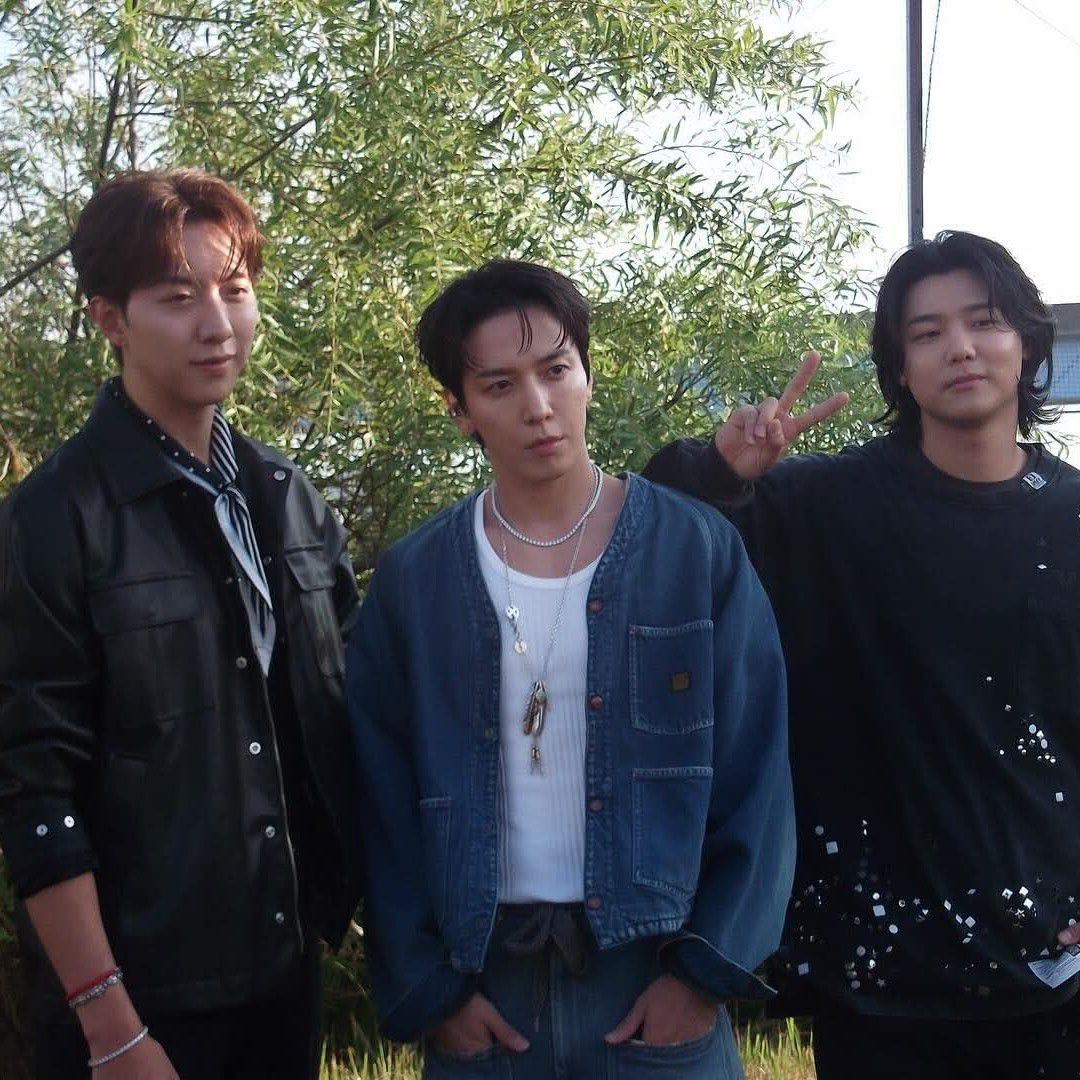 A moment captured by CNBLUE's fan
