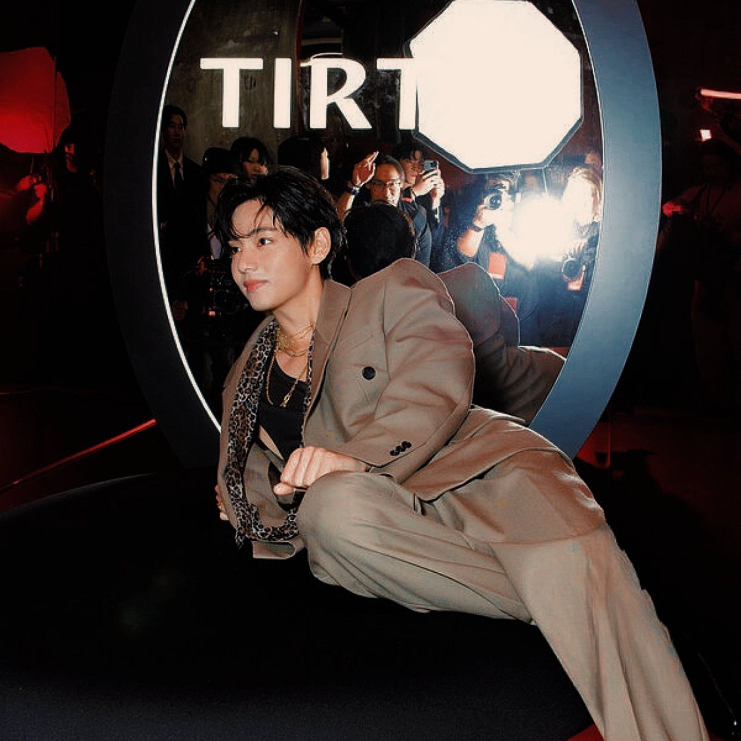 A moment captured by V (BTS)'s fan