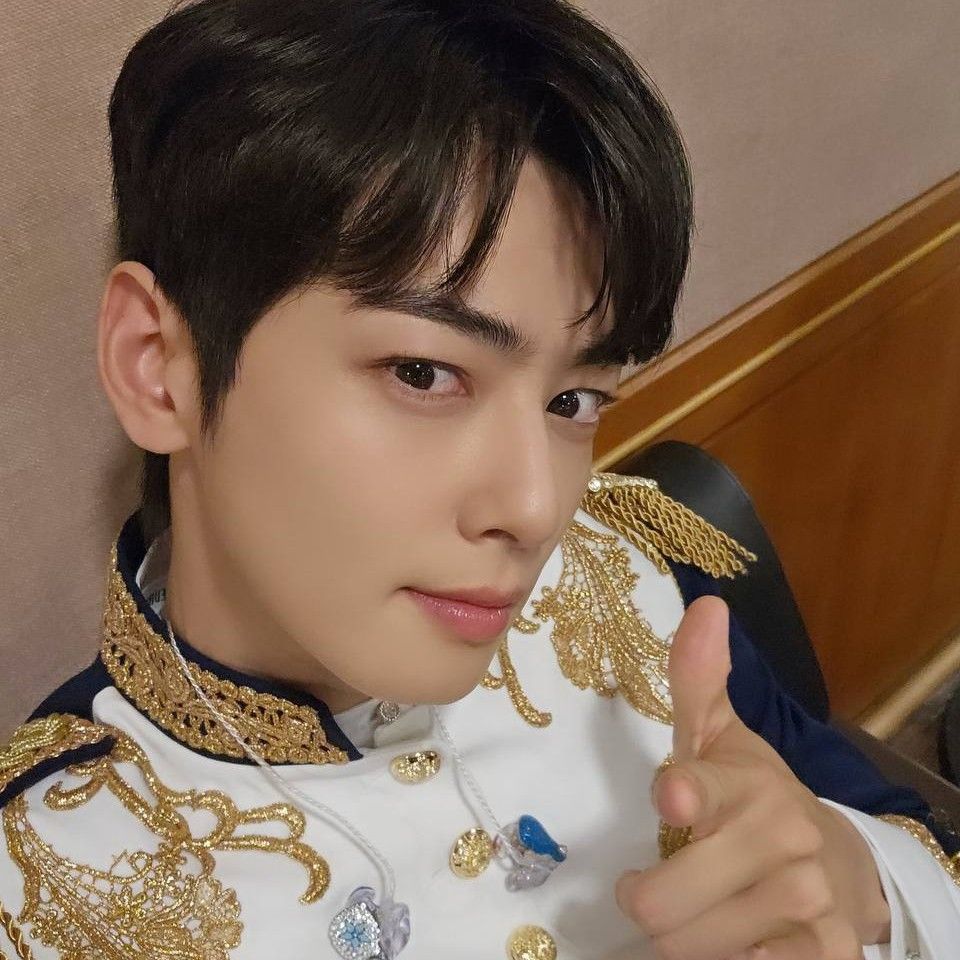 Latest photo of Eunwoo (ASTRO)