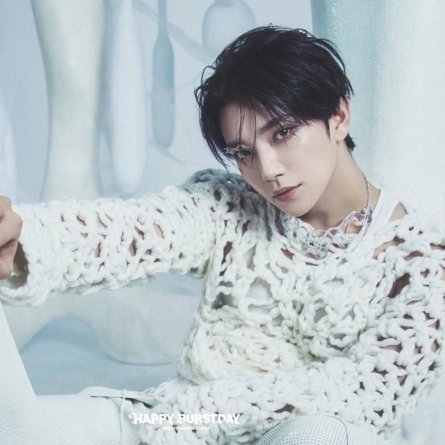 Latest photo of Joshua (SEVENTEEN)
