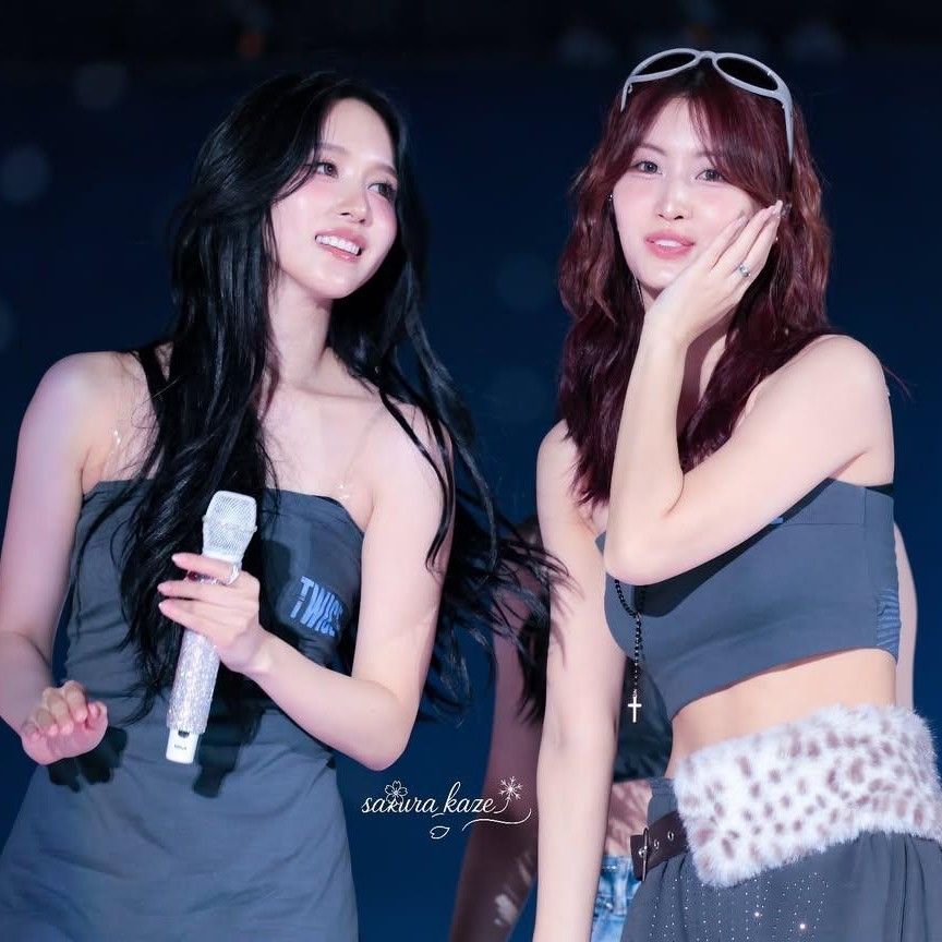 Momen yang diabadikan oleh penggemar Momo (TWICE)