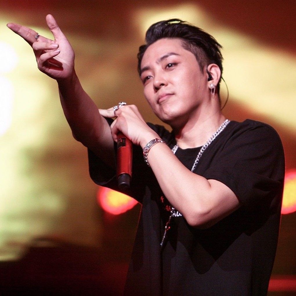 Behind-the-scenes cut of Eun Jiwon (SECHSKIES)
