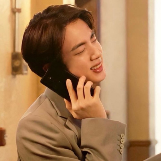 Behind-the-scenes cut of Jin (BTS)