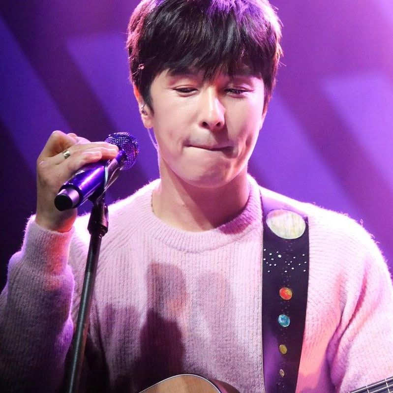 Behind-the-scenes cut of Kim Dongwan (SHINHWA)