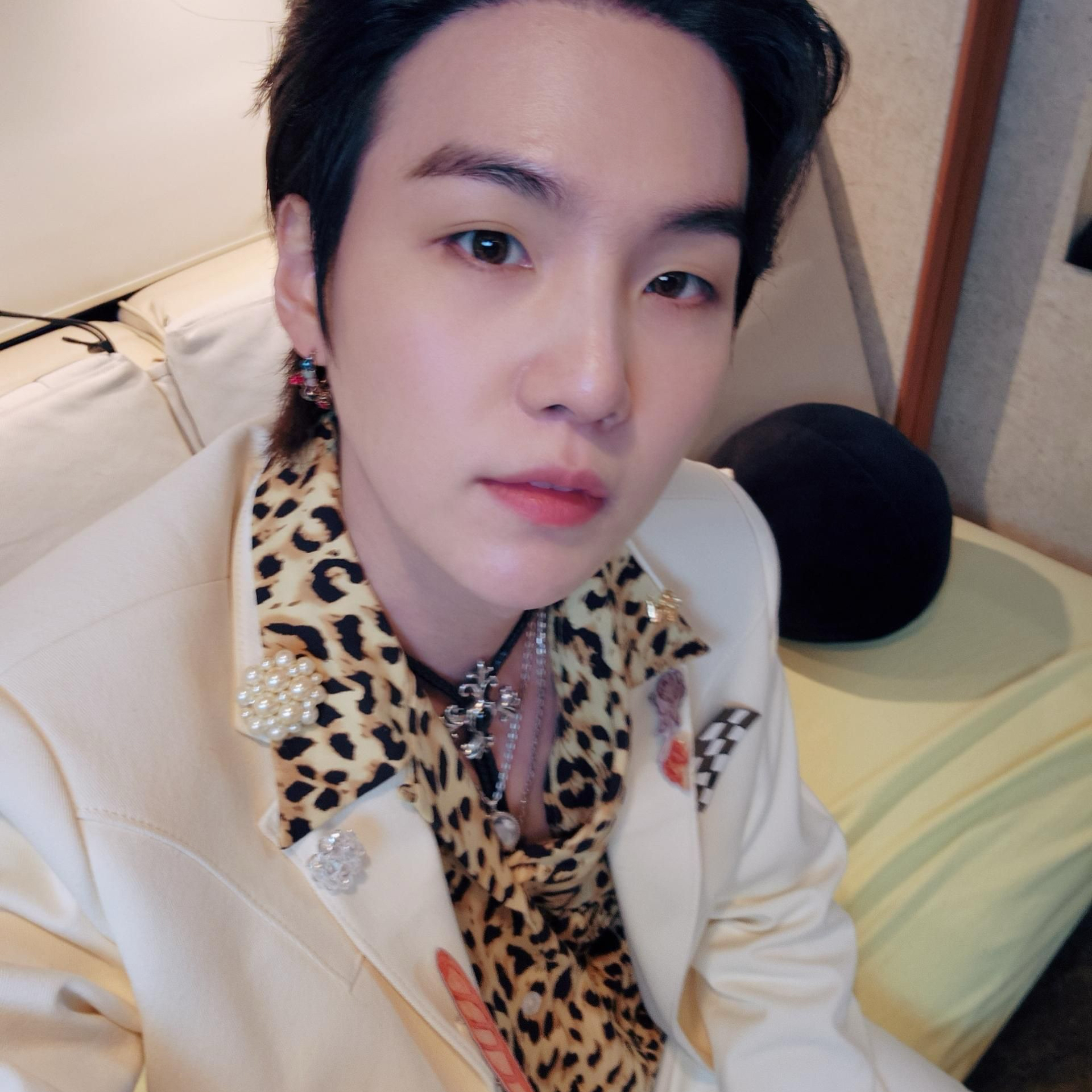 Potret di balik layar SUGA (BTS)