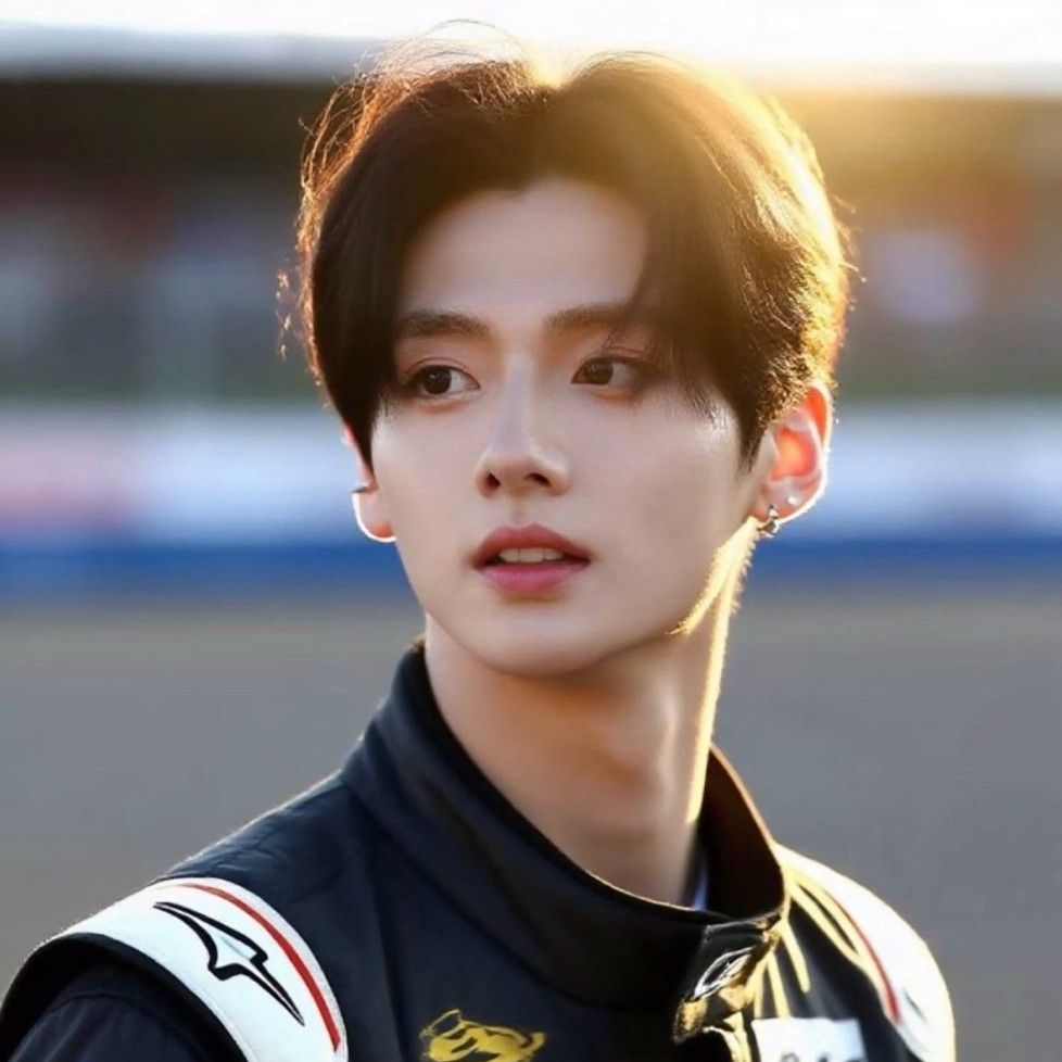 Behind-the-scenes cut of Lee Sangwon