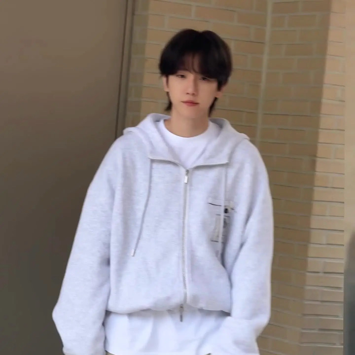 A moment captured by Baekhyun (EXO)'s fan