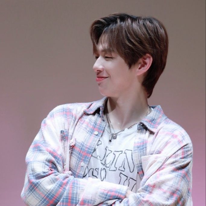 Behind-the-scenes cut of Kang Daniel