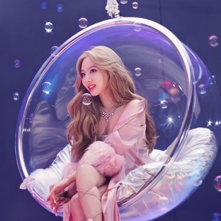 Momen yang diabadikan oleh penggemar TWICE