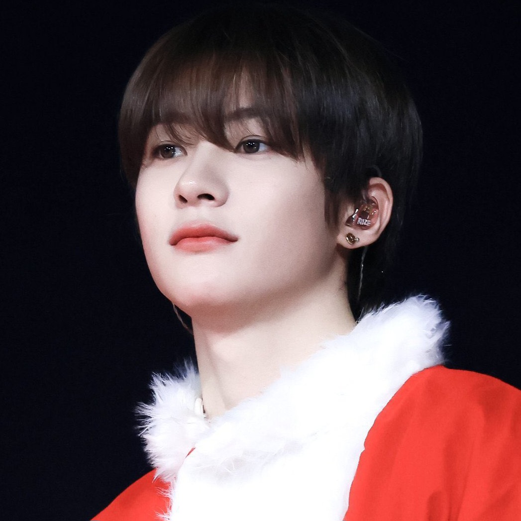 Recent activity shot of Anton (RIIZE)