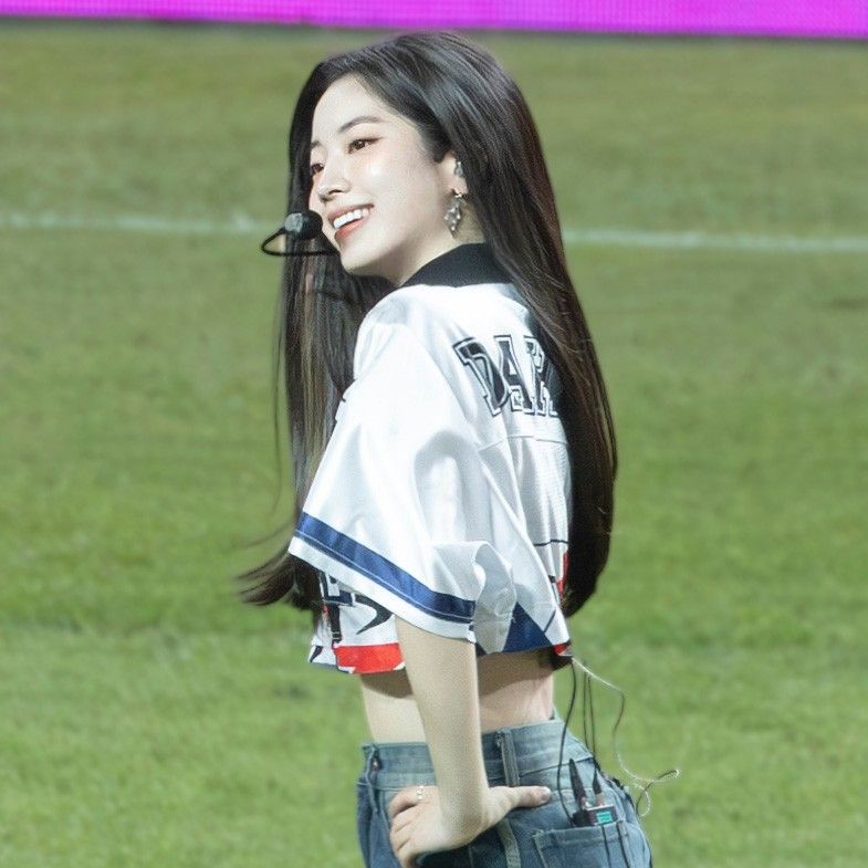 A moment captured by Dahyun (TWICE)'s fan