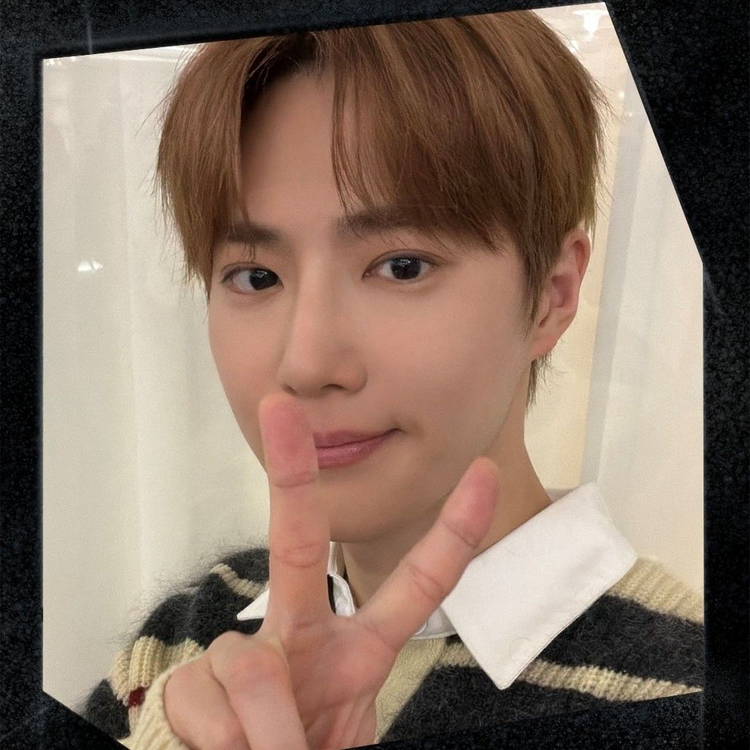 Recent activity shot of Suho (EXO)